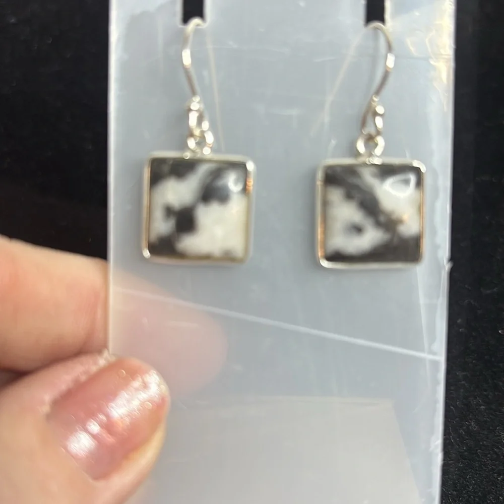 White buffalo earrings sterling silver - Picture 3 of 7